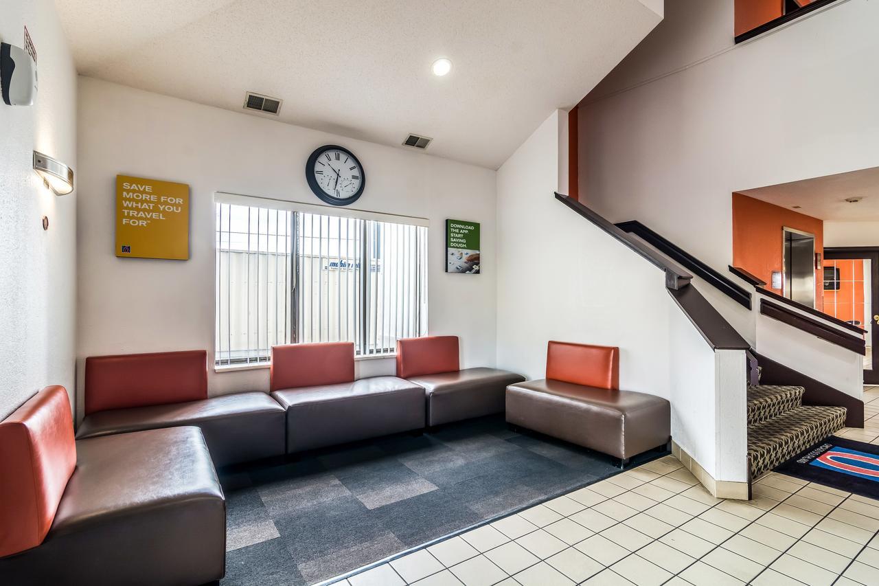 Motel 6-Harvey, Il Eksteriør bilde