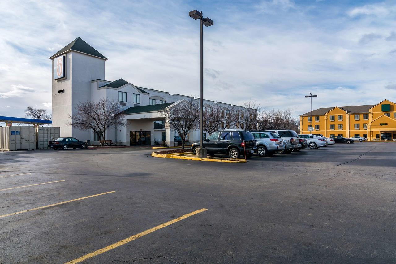 Motel 6-Harvey, Il Eksteriør bilde