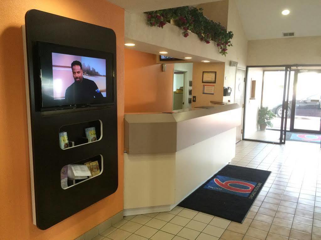 Motel 6-Harvey, Il Eksteriør bilde